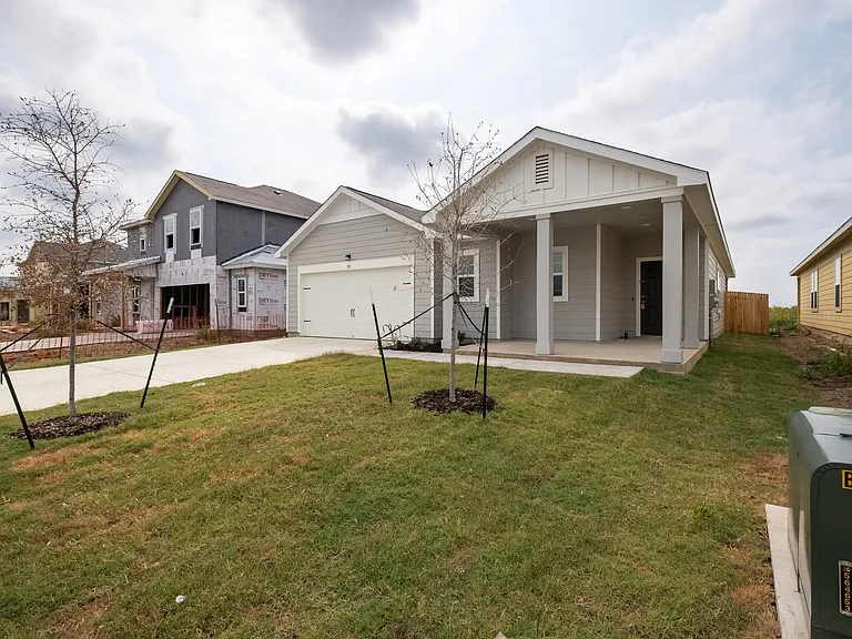 391 Wren Ln — Photo 3