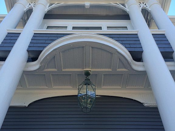 Classic detailed building fantastic Master Craftsman designs and workmanship.
