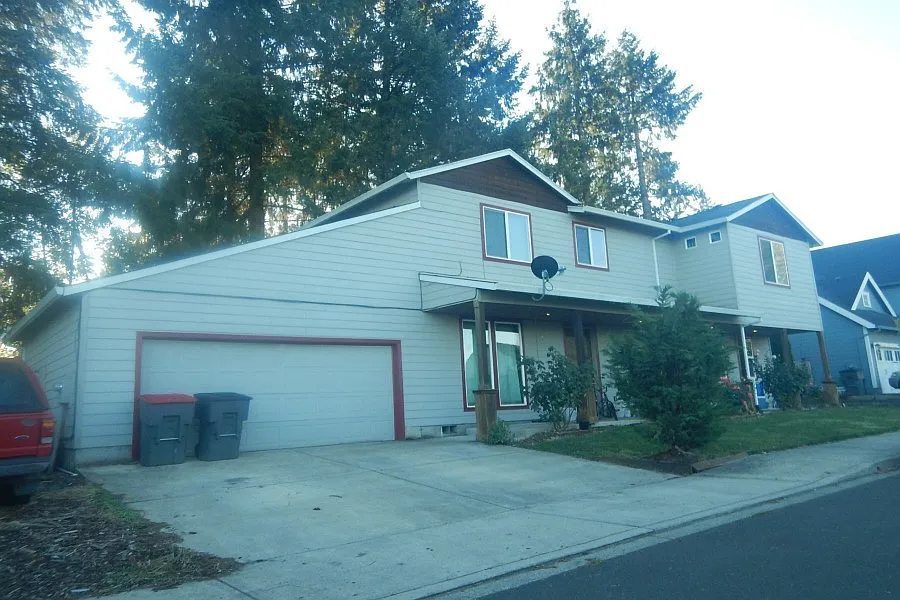 552 N Declaration Dr photo 1