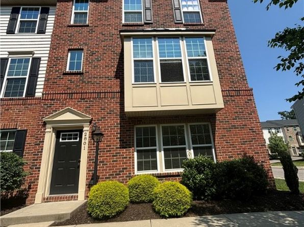 2801 Pointe View Dr