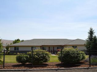 8104 Rutherford Rd, Yakima, WA 98903