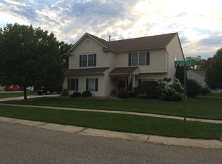 310 Clearview Ct, Linden, MI 48451