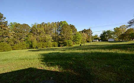 4th image of 2496 Highway 136 Connector