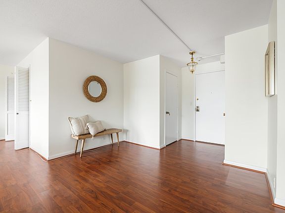 5th image of 280 Boylston St APT 411