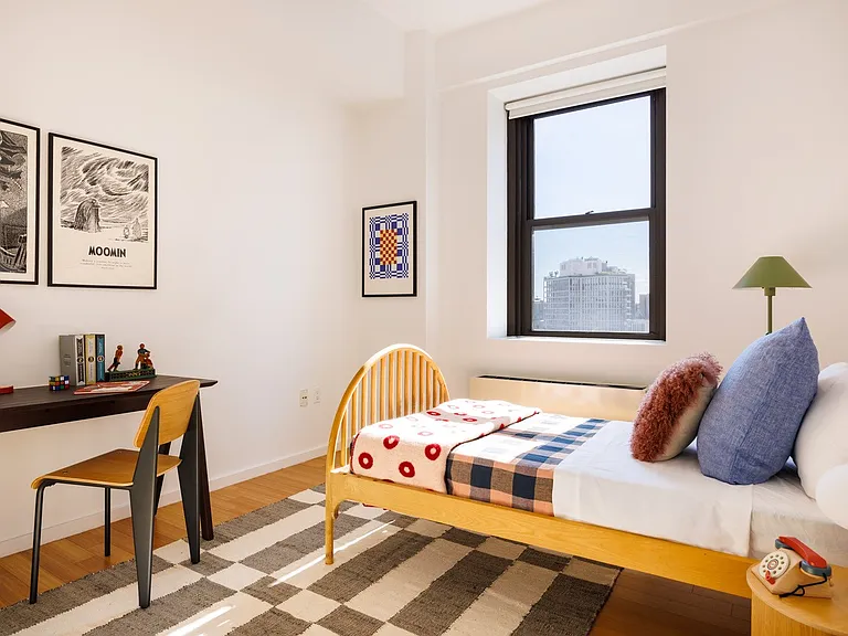 365 Bridge St #17A — Photo 17