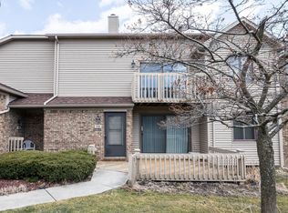 7120 Clements #80, West Bloomfield, MI 48322