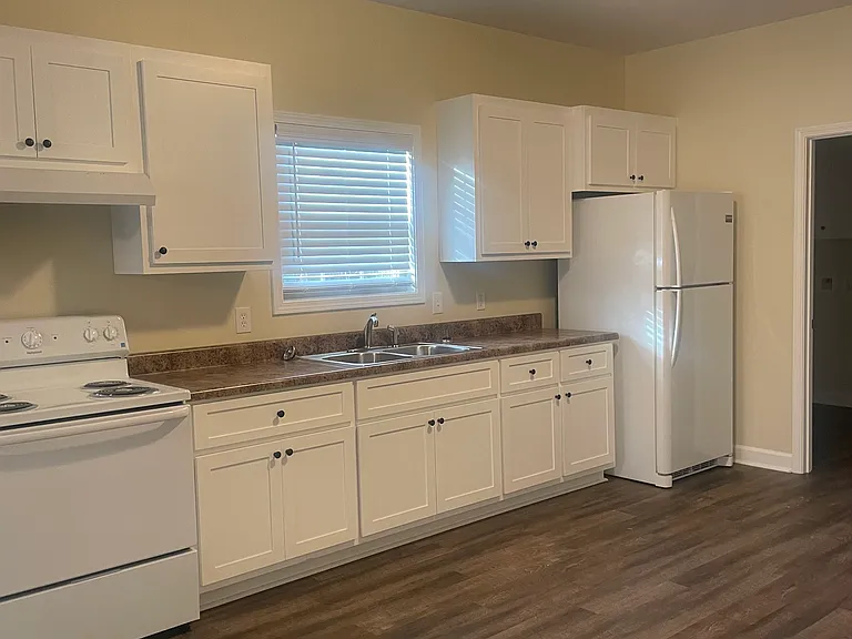 7419 N State Highway 123 #B — Photo 4