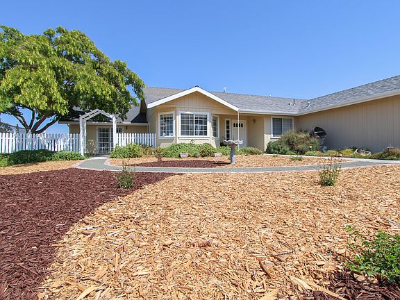 2nd image of 6025 Burgandy Ln
