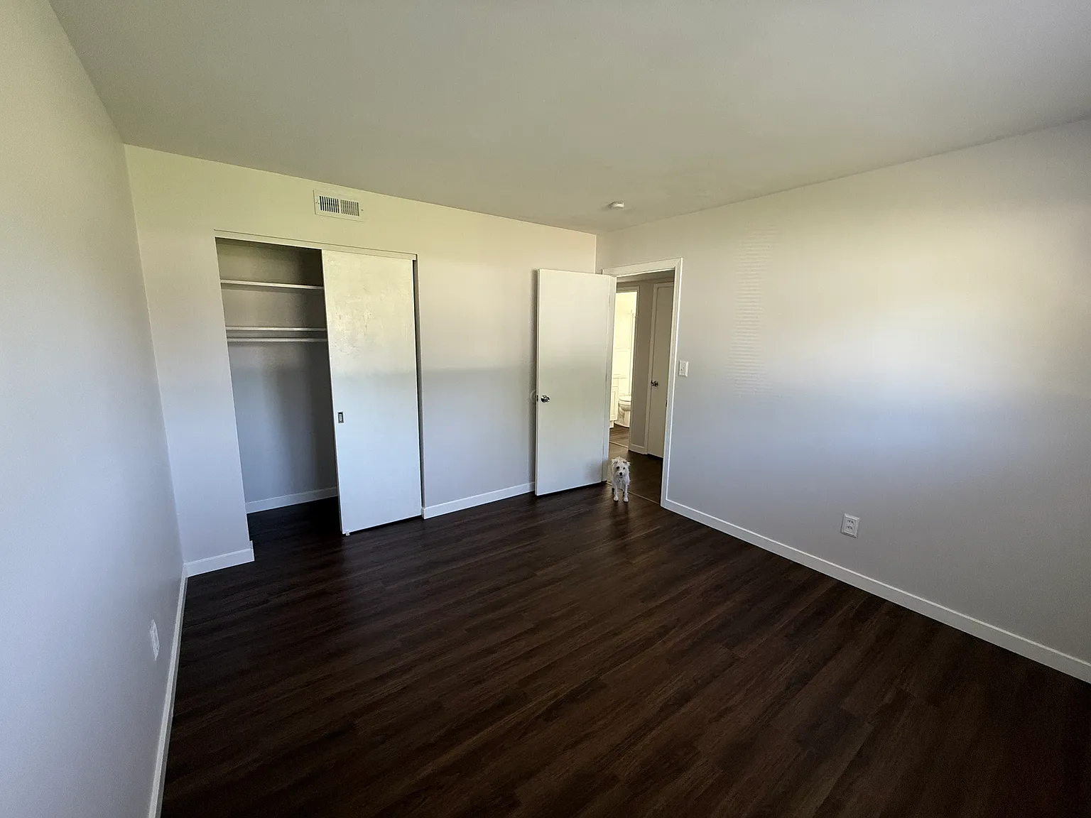 3 bed, 1000 sqft, $1,400 — Photo 3