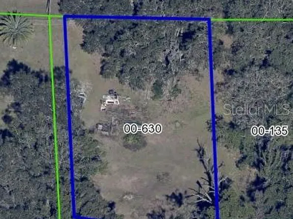 E 10th St #63, Apopka, FL 32703