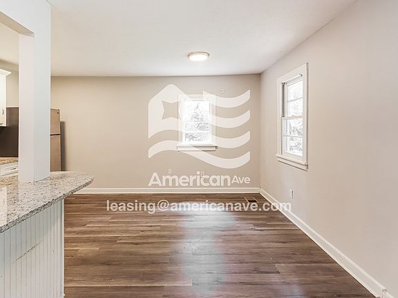 1268477_004_dining_room_4.jpg