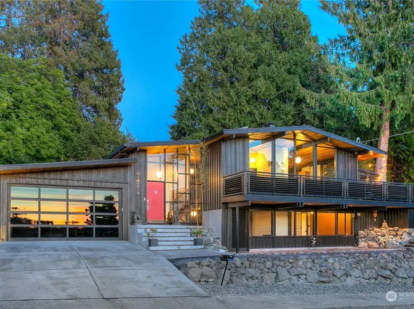 9016 44th Avenue SW, Seattle, WA 98136