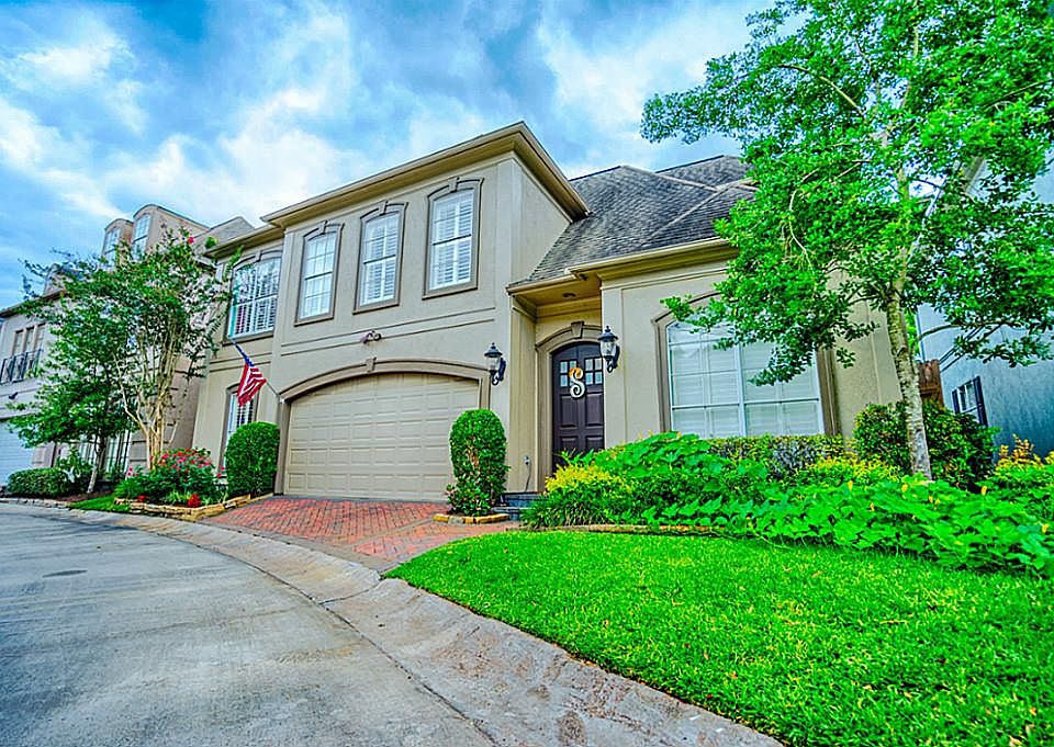 1st image of 1414 E Hilshire Park Dr