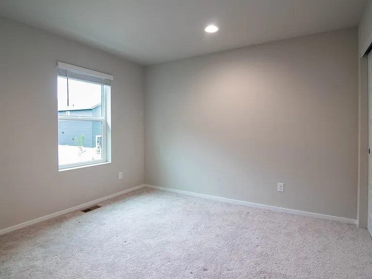 8006 S Fruitvale Ln — Photo 10