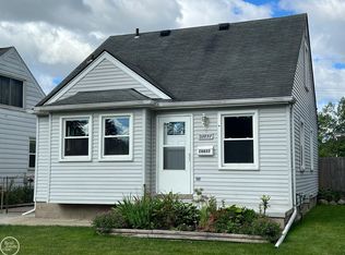 28857 Melvin St, Roseville, MI 48066