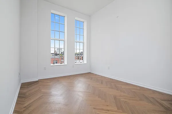 Rented by REAL New York | media 21