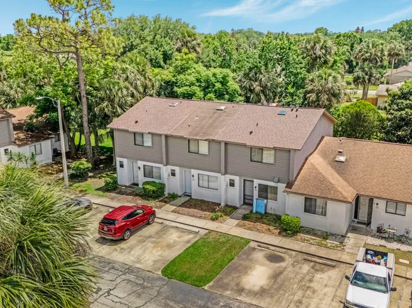 188 W Sandalwood Ct, Daytona Beach, FL 32119