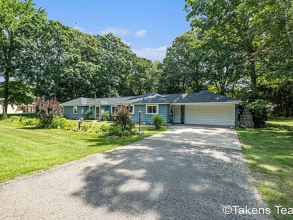 2nd image of 5890 Verta Dr NE