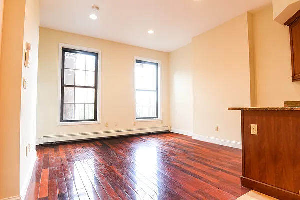 Rented by Brick&Mortar | media 29