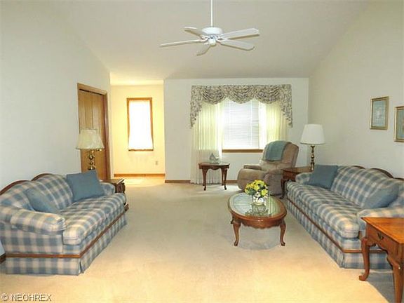 2nd image of 891 Rosemarie Cir