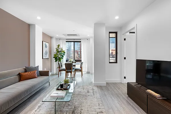 46-40 Vernon Boulevard #2B