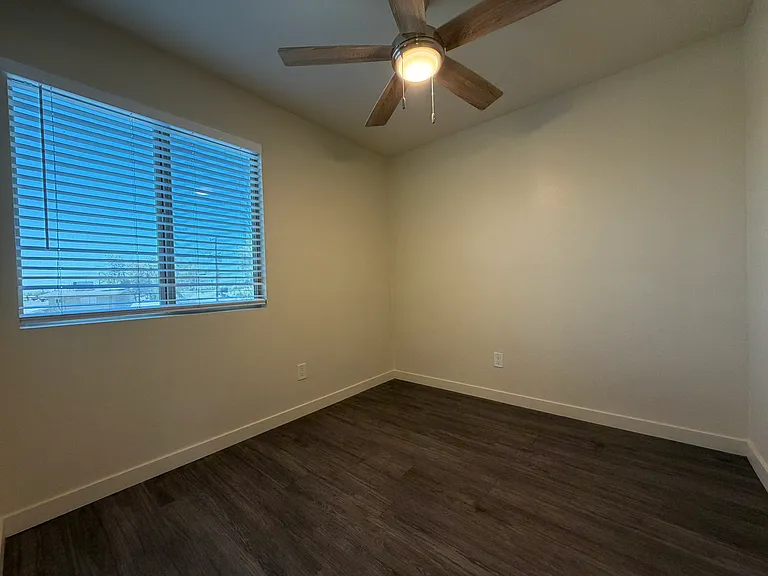 1859 E Broadway Rd #14 — Photo 10