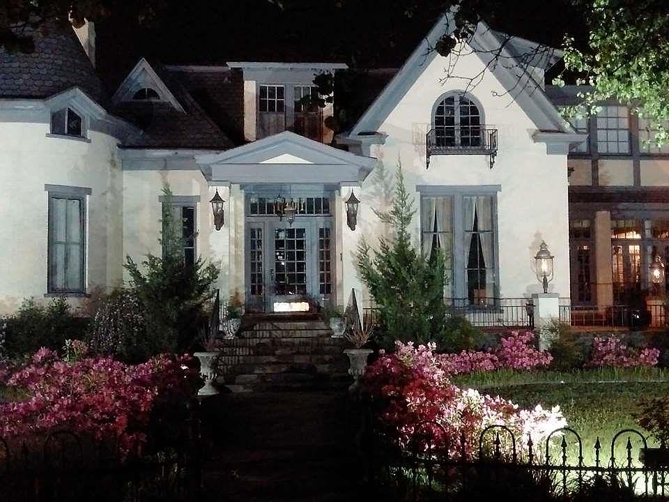 1st image of 1301 S Scott St