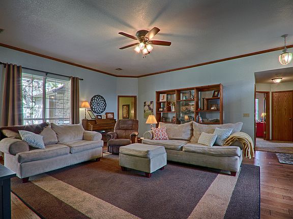 5th image of 1623 N Orchard Ter