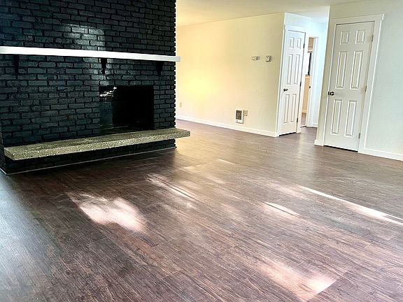 2nd image of 8511 116th St E #8513