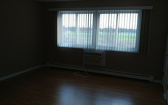 5th image of 4430 W 111th St APT 8
