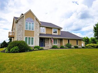 W291S6773 East Woods COURT, Mukwonago, WI 53149