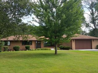 10491 Cleveland Rd, Durand, IL 61024