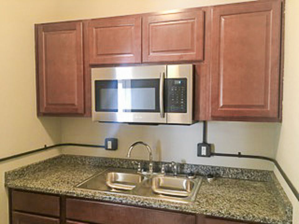 1st image of 2714 Ingersoll Ave #723737