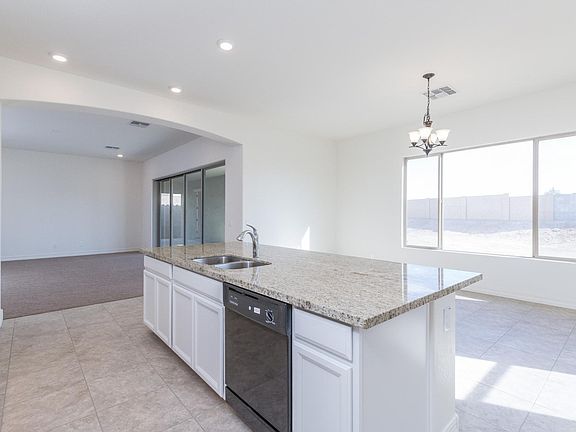 11) KITCHEN