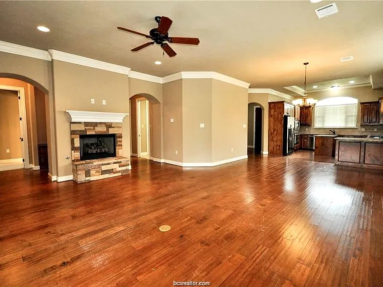 15615 Wood Brook Ln — Photo 4