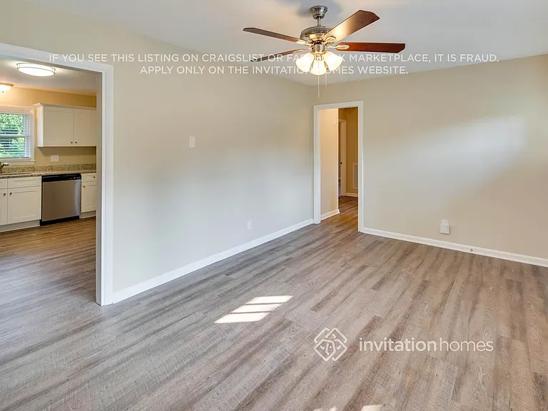 909 Friendly Pl — Photo 6