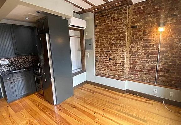 2nd image of 1467 Bedford Ave #2J