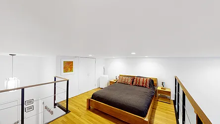 Rented by R New York