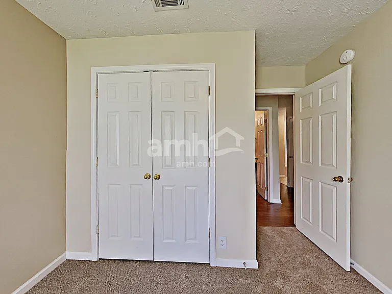 5507 Middlebury Dr — Photo 16