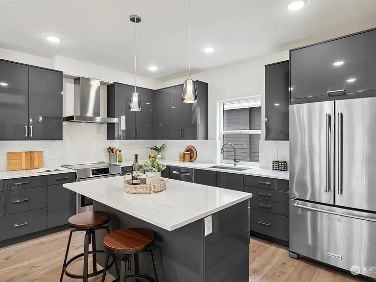NW 64th St — Photo 10