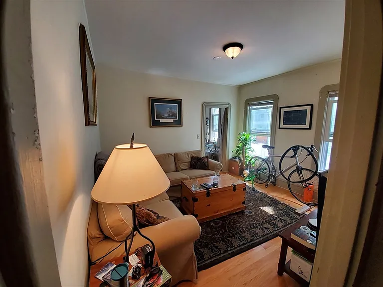 1109 Broadway #1 — Photo 2