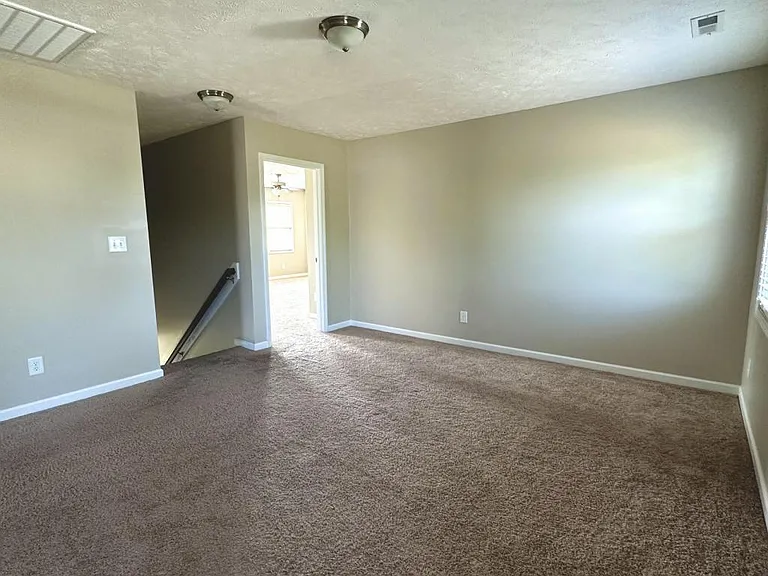 6311 Jacobs Creek Cir — Photo 10