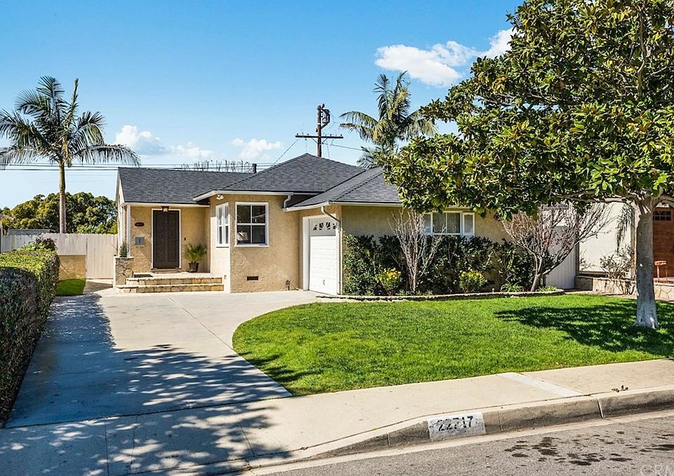 1st image of 22717 Linda Dr
