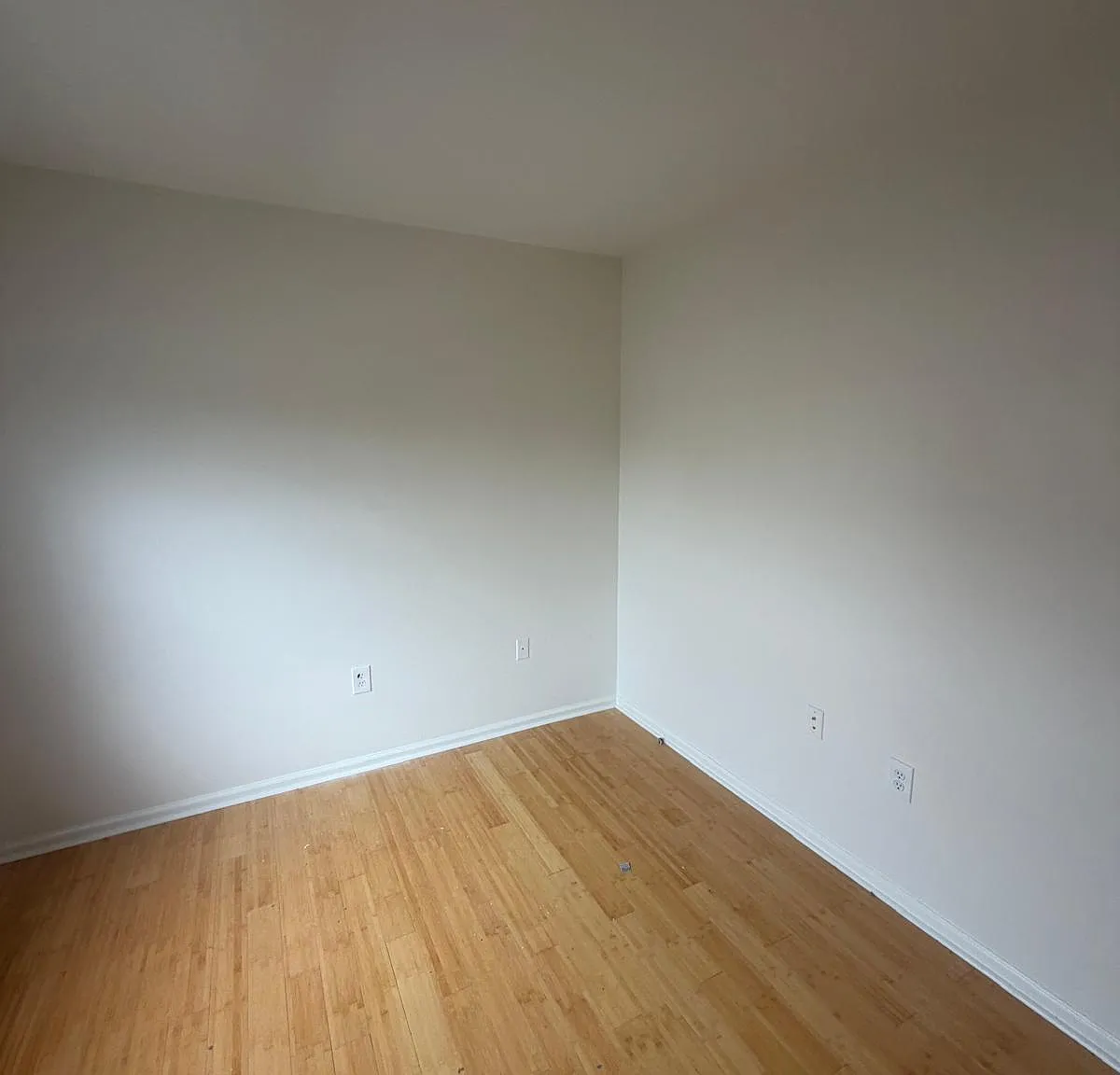 3 bed, 2.5 bath, 1500 sqft, $3,500 — Photo 2