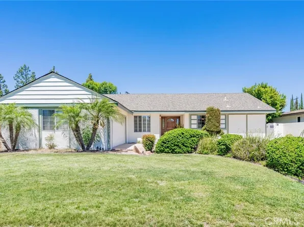 23247 Arminta St, Canoga Park, CA 91304