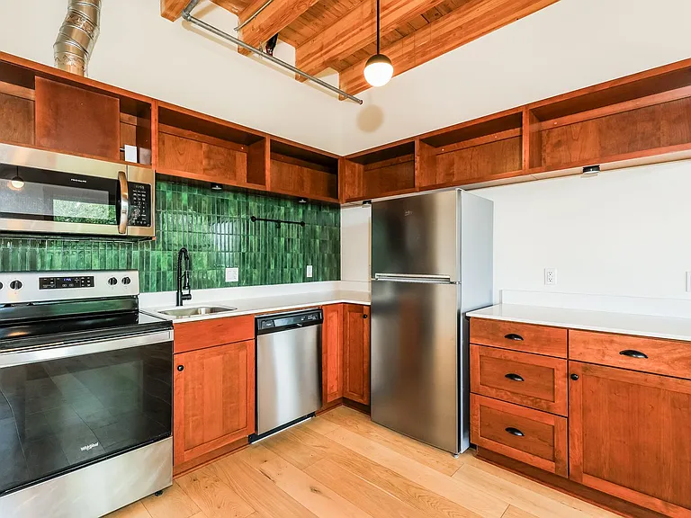 1515 N Rosa Parks Way — Photo 20