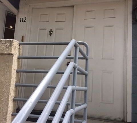 2nd image of 5730 Vineland Ave Unit 112