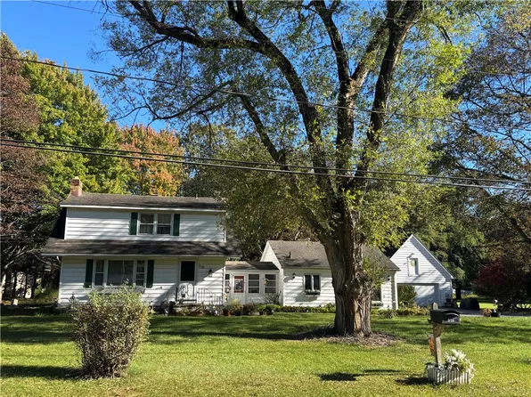 510 Adams Rd, Webster, NY 14580