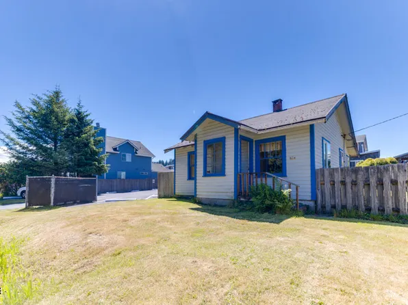 854 SW 50th St, Lincoln City, OR 97367