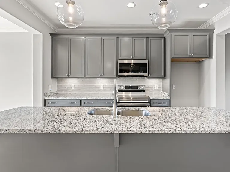 1347 Rebecca Johns Dr — Photo 5